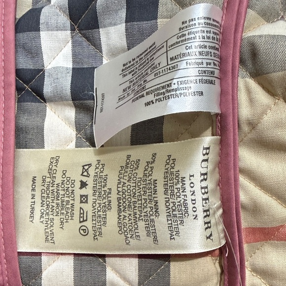 Burberry Quilted Jacket in Pink - Picture 6 of 6